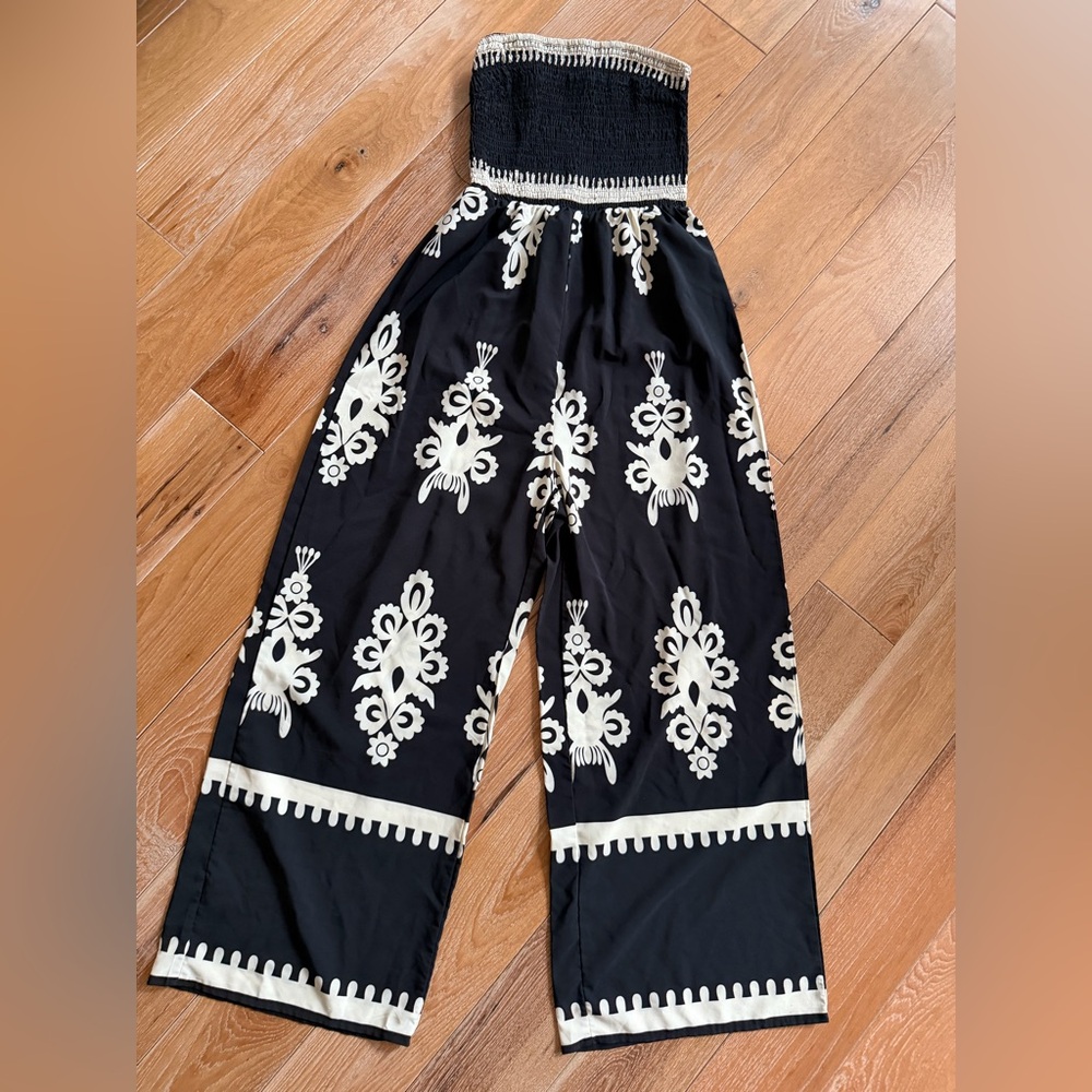 SHEIN Black and White Floral Jumpsuit